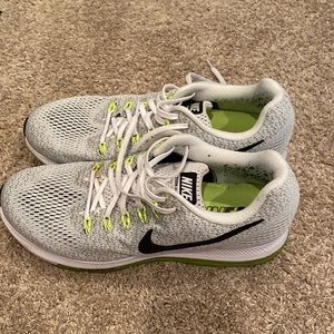 Size 10 Nike Zoom All Out Men's Running Shoe